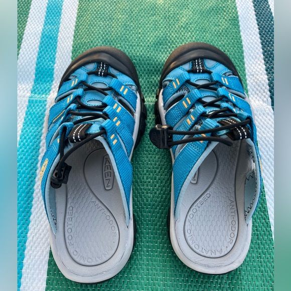 KEEN Women's Newport H2 Slide On Sandals Fjord Blue/Iceland Poppy, Size 5.5 EUC - Picture 15 of 15